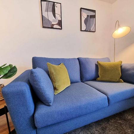 Cosy Apartment Nearby Train Station! Watford  Dış mekan fotoğraf