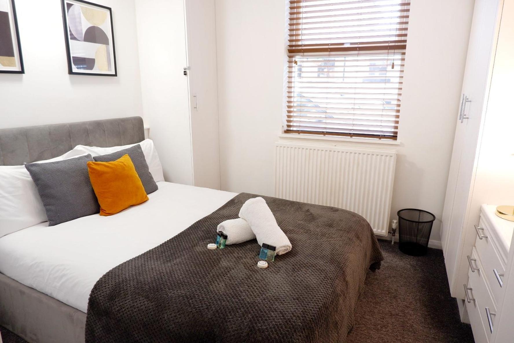 Cosy Apartment Nearby Train Station! Watford  Dış mekan fotoğraf